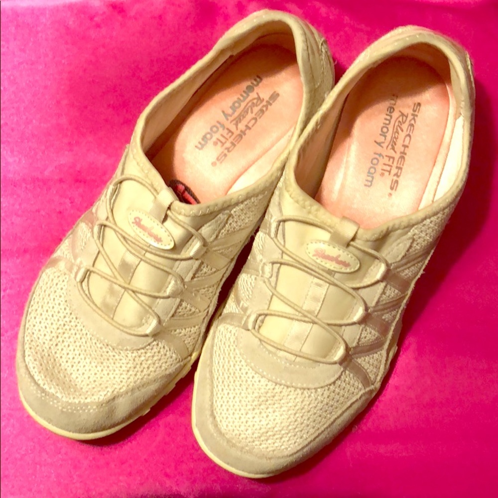 Skechers